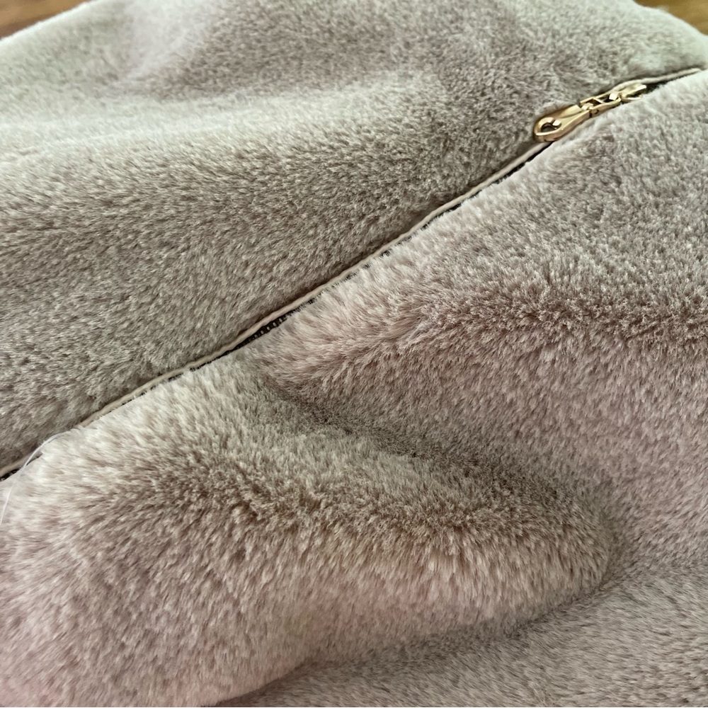 Jacket in Cream and Tan with Ribbed Cuffs - Picture 6 of 8